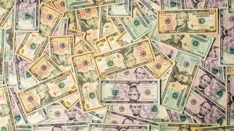 Photo "How to Make 2000 in a Month As a Teenager"