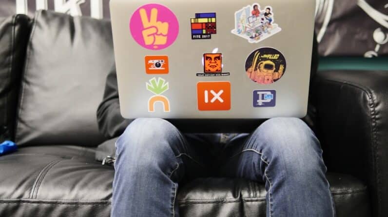 Photo "How to Make Quick Money Online As a Teenager"